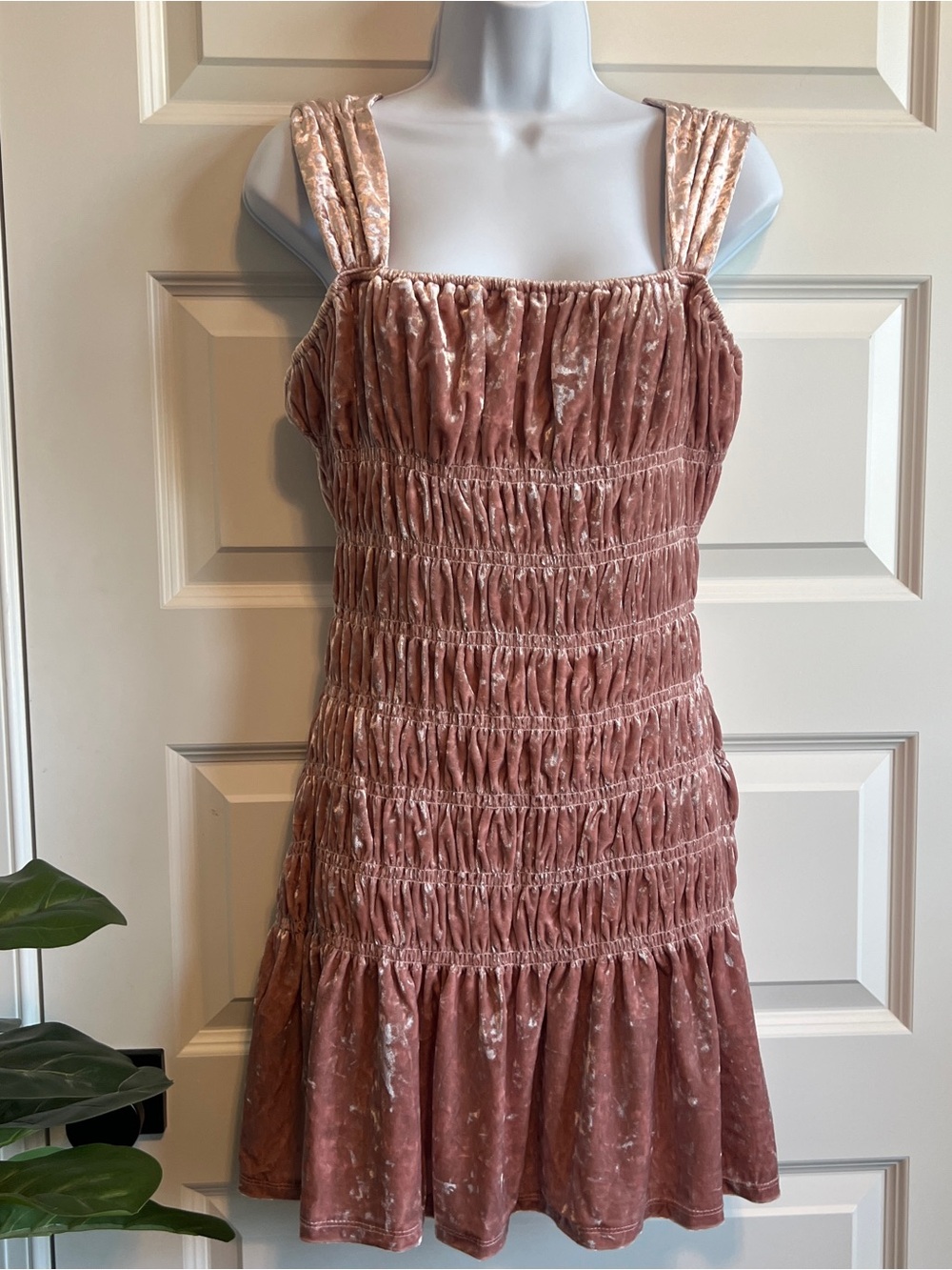 ENDLESS ROSE Anthropologie Smocked Velvet Mini Dress Large Blush NWT